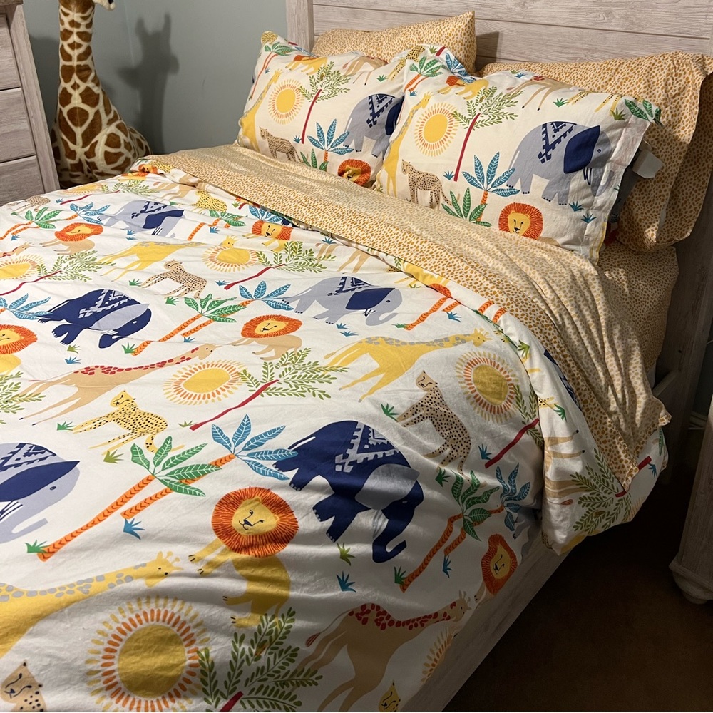 The Company Store Jungle Animals Organic Cotton Percale Duvet Cover Set